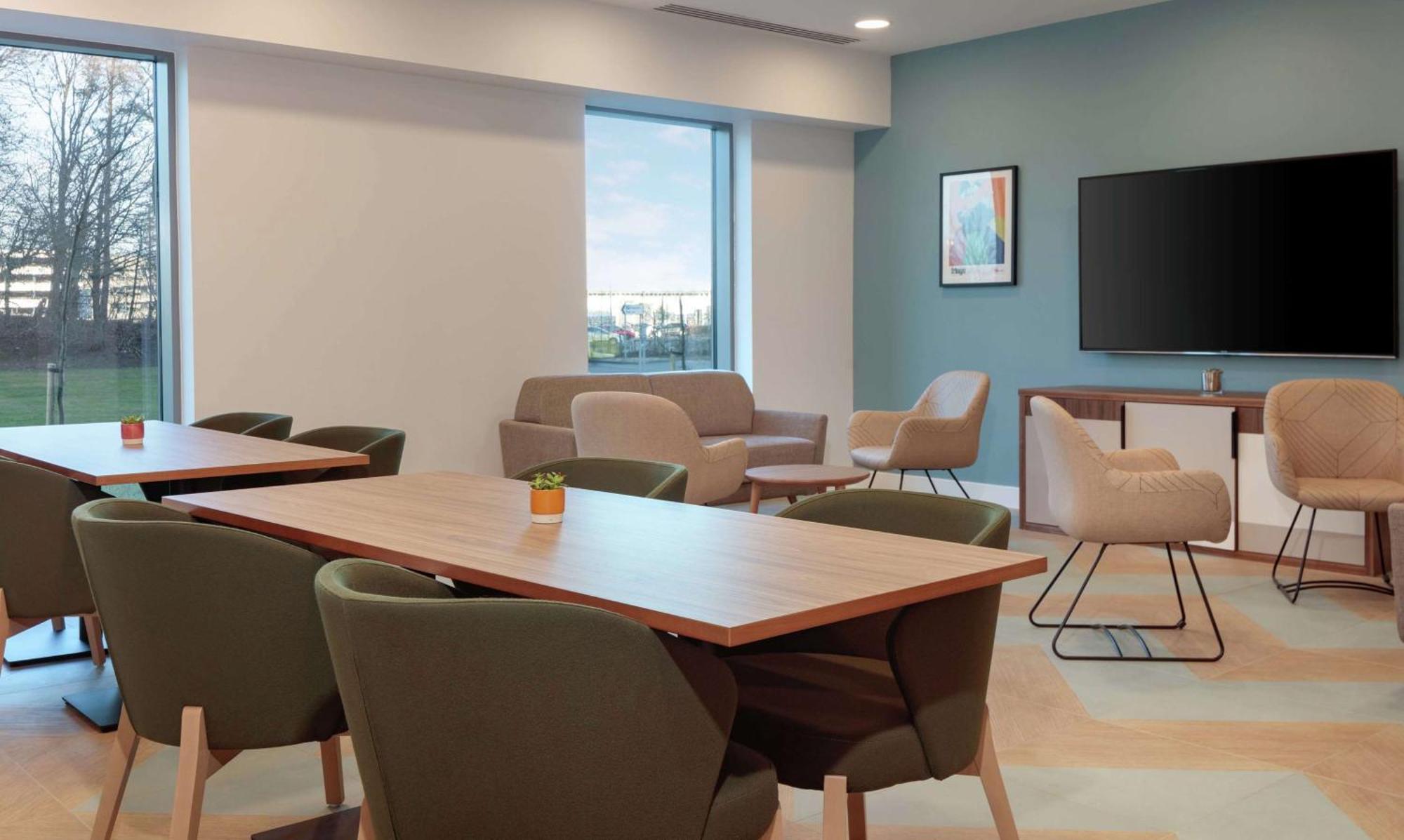Hampton By Hilton Edinburgh Airport