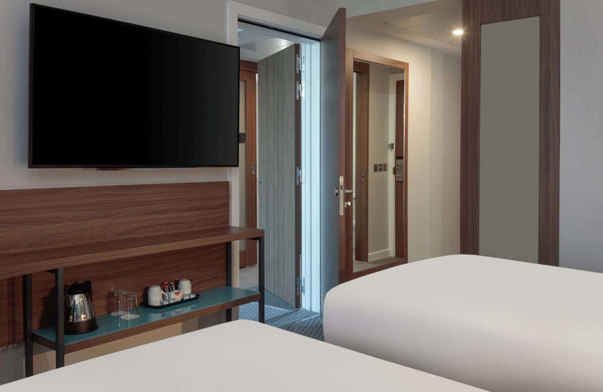 Hampton By Hilton Edinburgh Airport