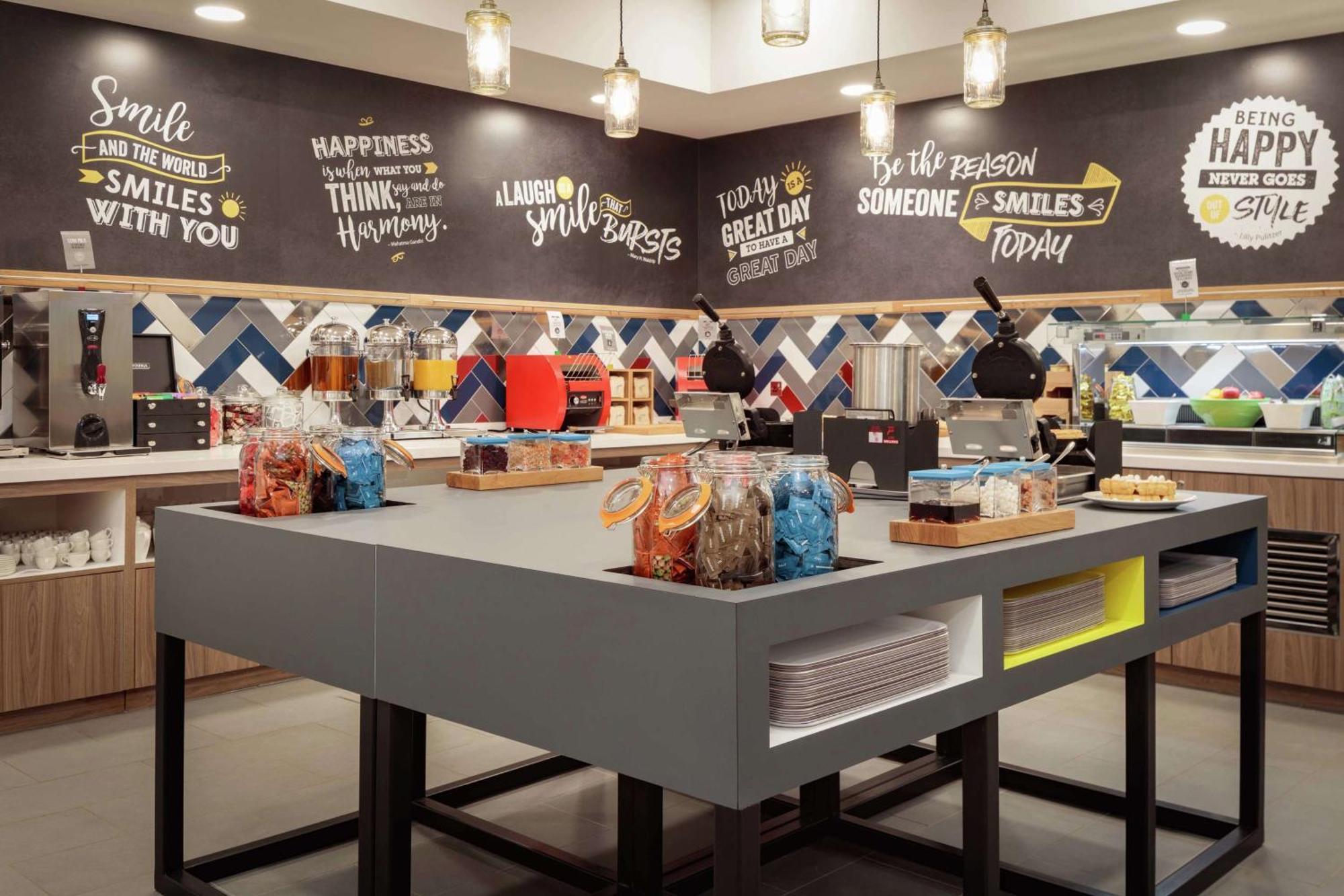 Hampton By Hilton Edinburgh Airport Инглистон