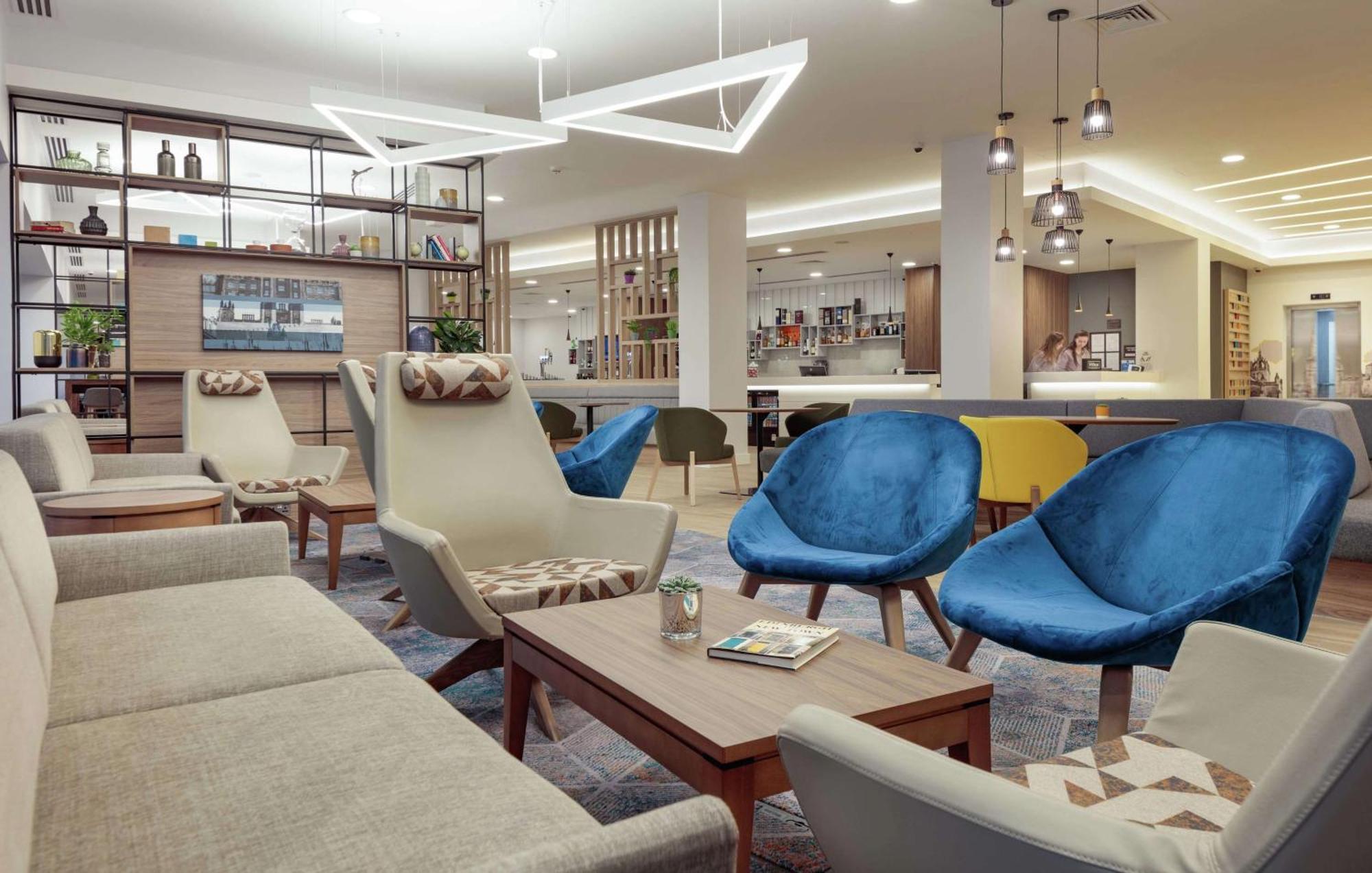 Hotel Hampton By Hilton Edinburgh Airport 3*