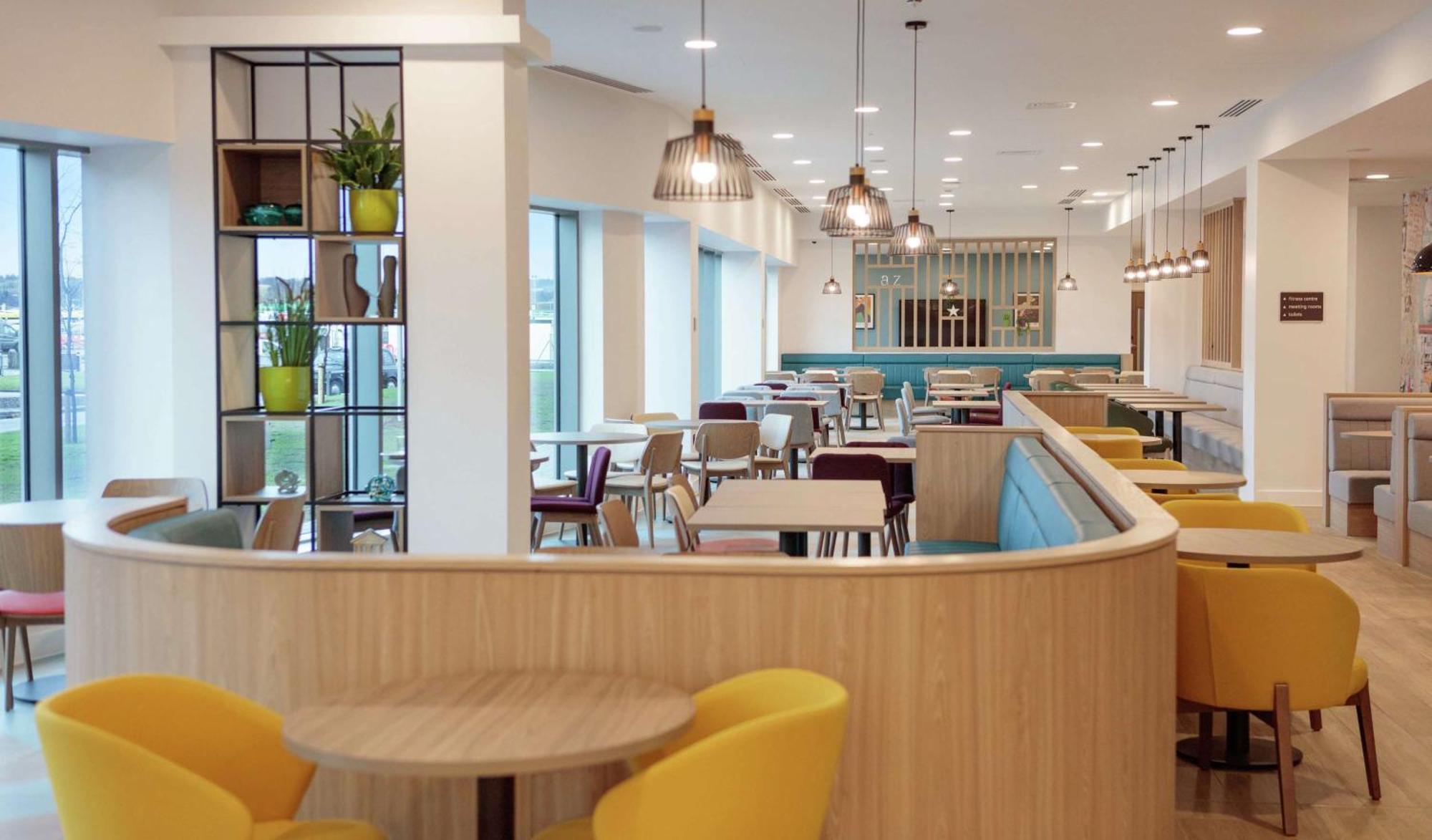 Hampton By Hilton Edinburgh Airport Hotel 3*